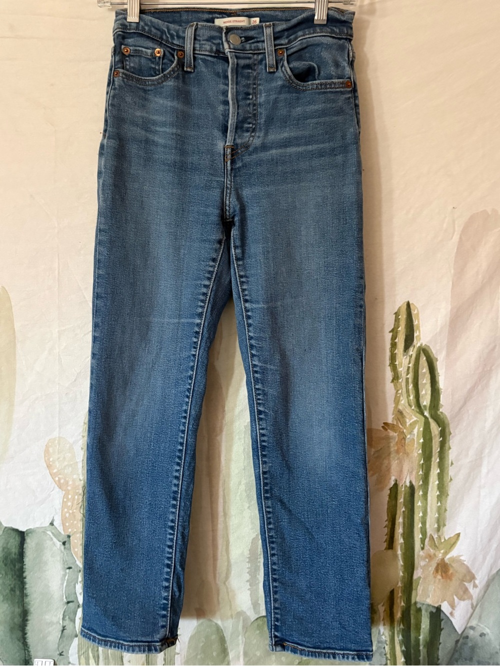 Women’s Levi’s Button Fly Wedgie Straight 🌵26